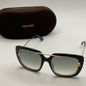 Black Square Tom Ford Marissa Sunglasses - Slight Lens Damage
